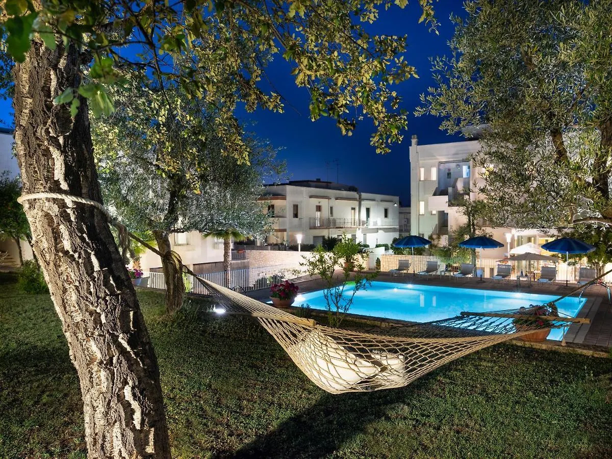 Soggiornare vicino alla Valle dei Trulli: 8 Hotel per Famiglie a Confronto