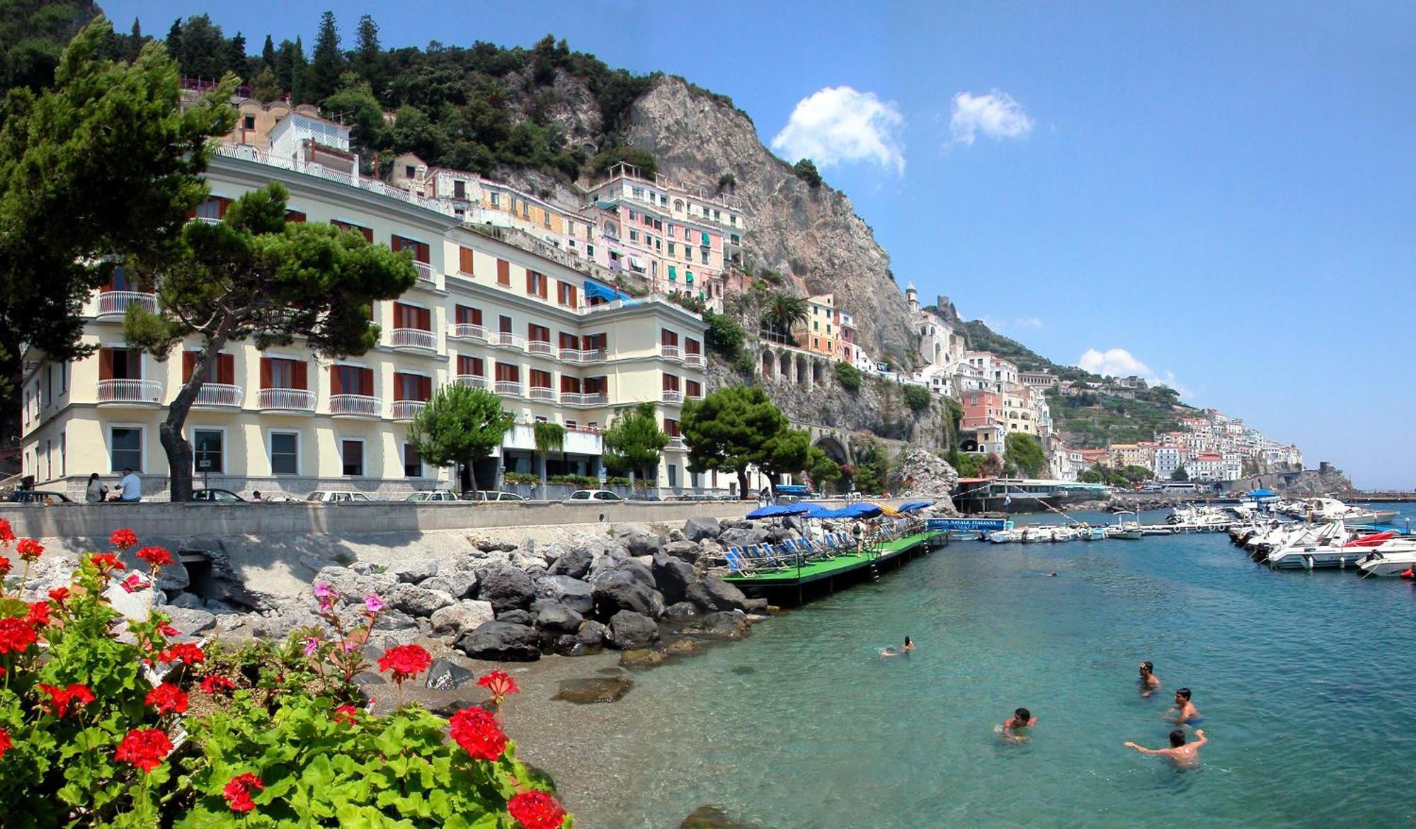Penisola Sorrentina: 4 Hotel Centrali nel Cuore della Costa